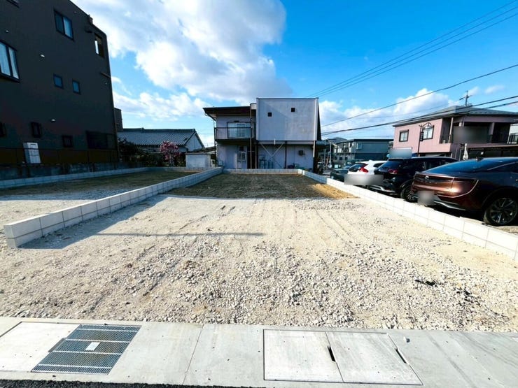 完成前の物件購入が不安な方は、同じ建築会社の別物件を内覧することで
物件の雰囲気を確認できます!
ハウスドゥ小牧味岡店は即対応が可能です!ぜひご相談ください!