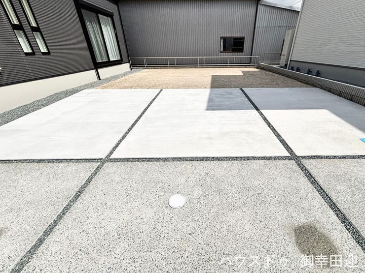 ■遊びと安らぎの多目的空間■子どもが安全に遊べ、ペットと触れ合い、大人も自然に癒やされる、暮らしを彩るスペースです。