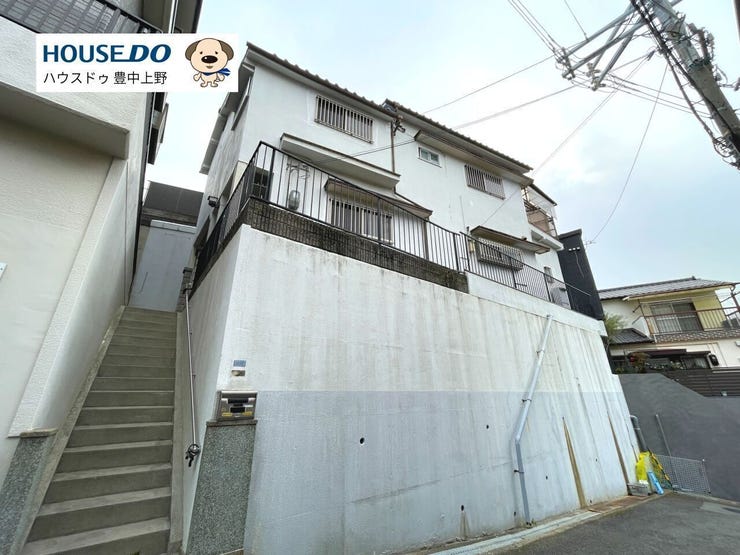 閑静な熊野町エリアの中古戸建♪スーパーや公園が周辺に多数!&豊中市で人気の「第三中学校」区のため、お子様の教育環境としても◎