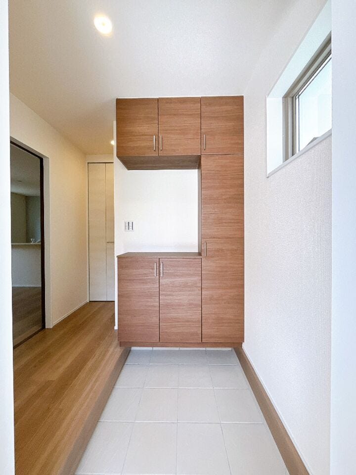 人を迎えることが嬉しくなる、ホールにゆとりある玄関空間!