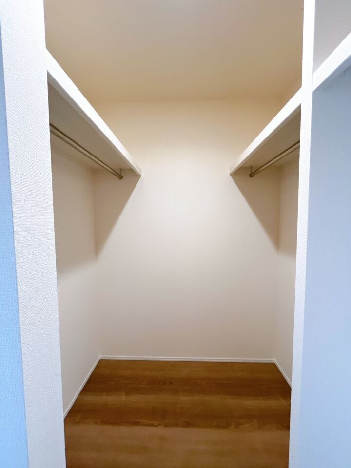 季節ごと、イベントごとにしか出さないような、使用頻度の低いモノの収納にはピッタリ。