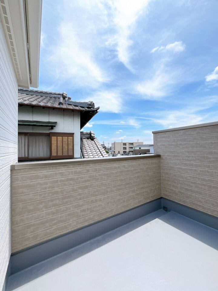 日当たり良好で毎日のお洗濯が楽しくなりそうです。