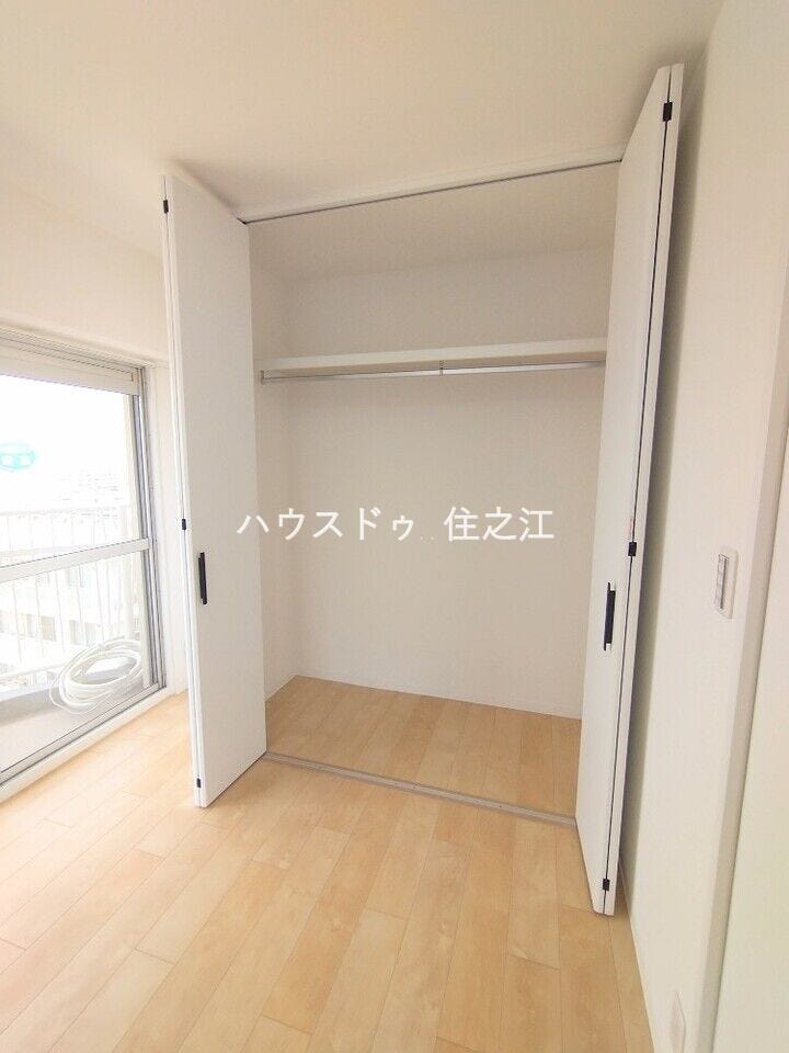 全室に収納がございますのでお部屋の中がスッキリ片付きますよ (売主購入時写真)