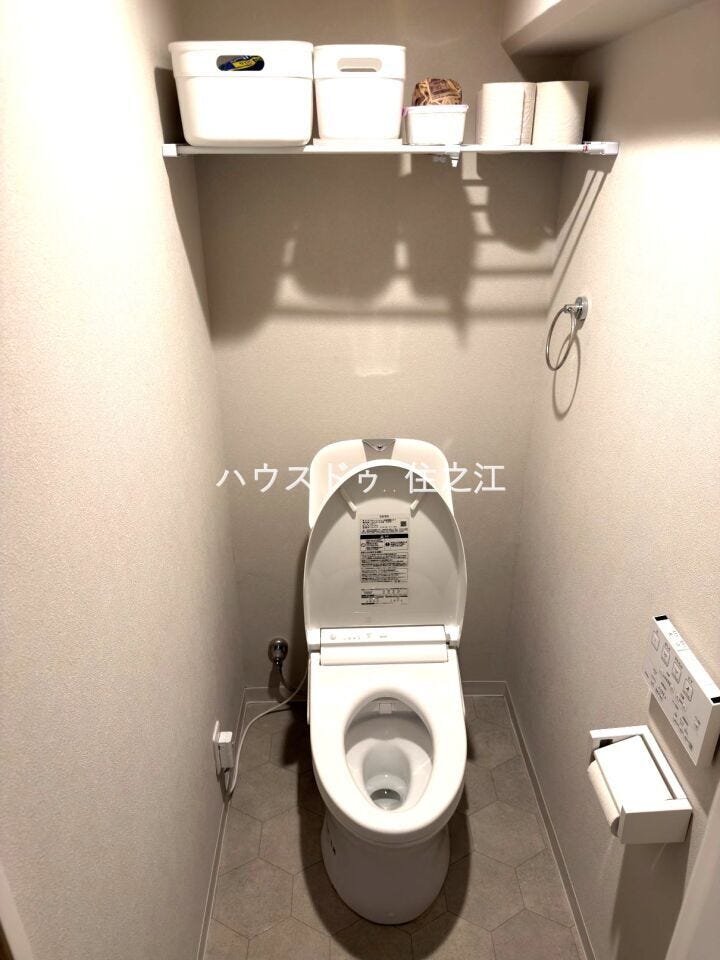 温水洗浄便座付きトイレ (売主購入時写真)