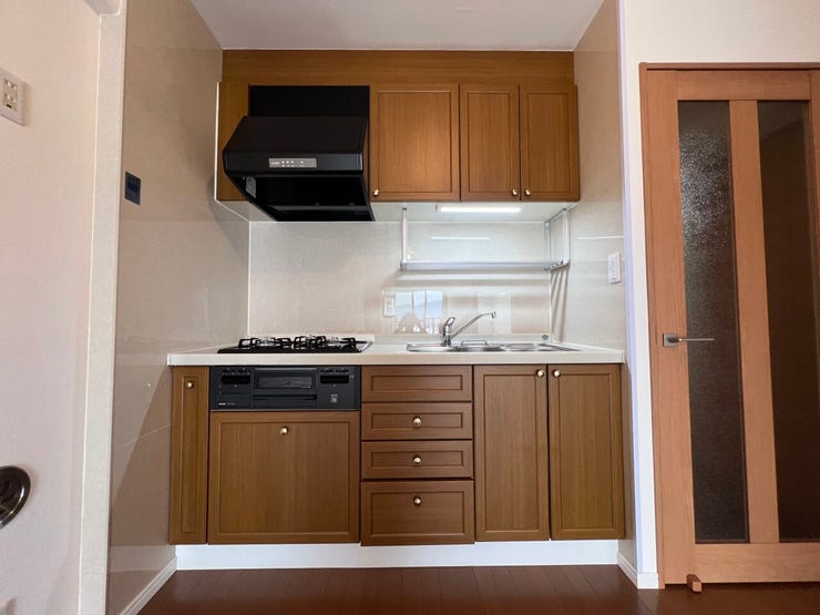 キッチン:対面キッチンになっているので家事をしていても家族と共に同じ時間を過ごしていただけます♪