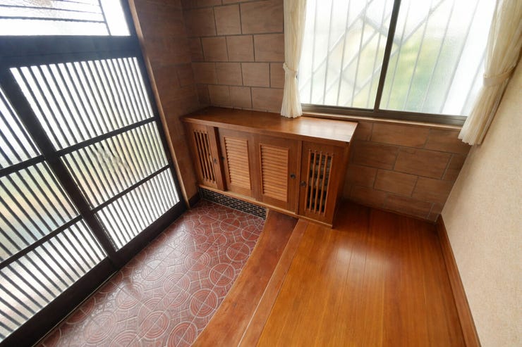 ※空室をイメージしCG加工したものです。
画像は実際の室内写真と間取り図から再現した「室内イメージ」で実際とは多少異なります。