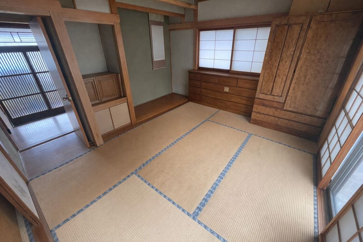 ※空室をイメージしCG加工したものです。
画像は実際の室内写真と間取り図から再現した「室内イメージ」で実際とは多少異なります。