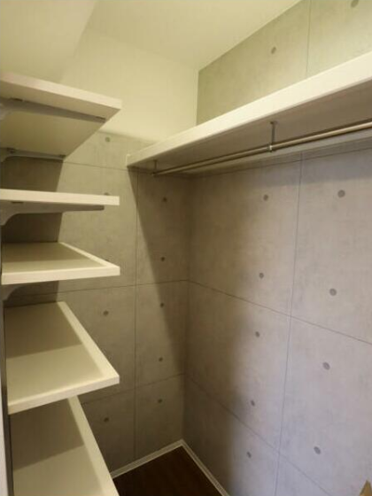 約2帖のウォークインクローゼット