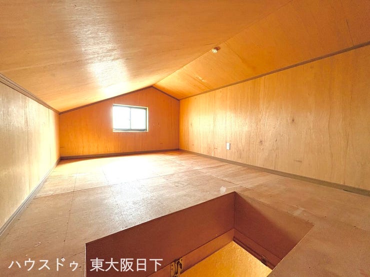 収納:屋根裏収納付きなので、季節家具や普段使わない物をお使いいただけます!