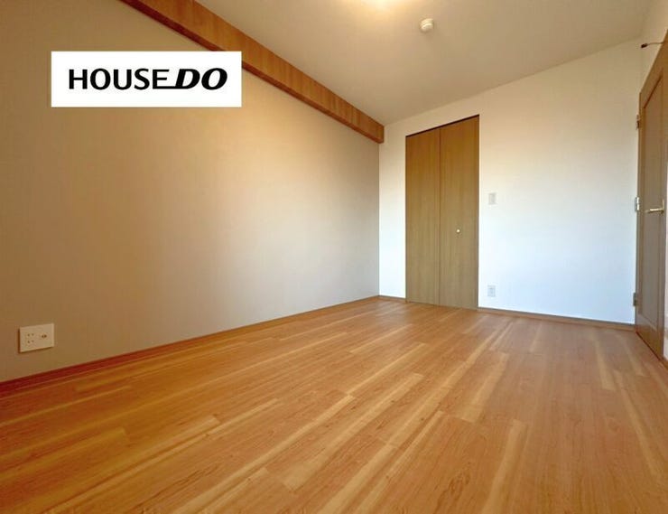 余計な凹凸が少なく、レイアウトしやすい洋室。お子さま部屋から書斎まで幅広く活用できます。