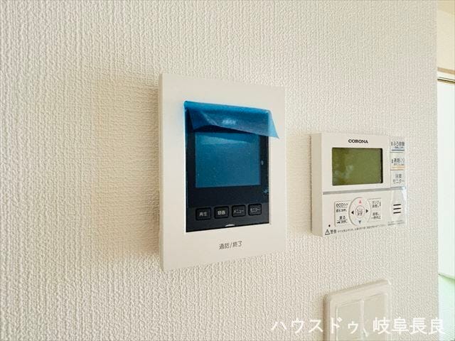 ≪モニター付きインターホン≫安心のモニター付きインターホンを備えた住まい。防犯面に配慮しながら快適な暮らしをサポートします。