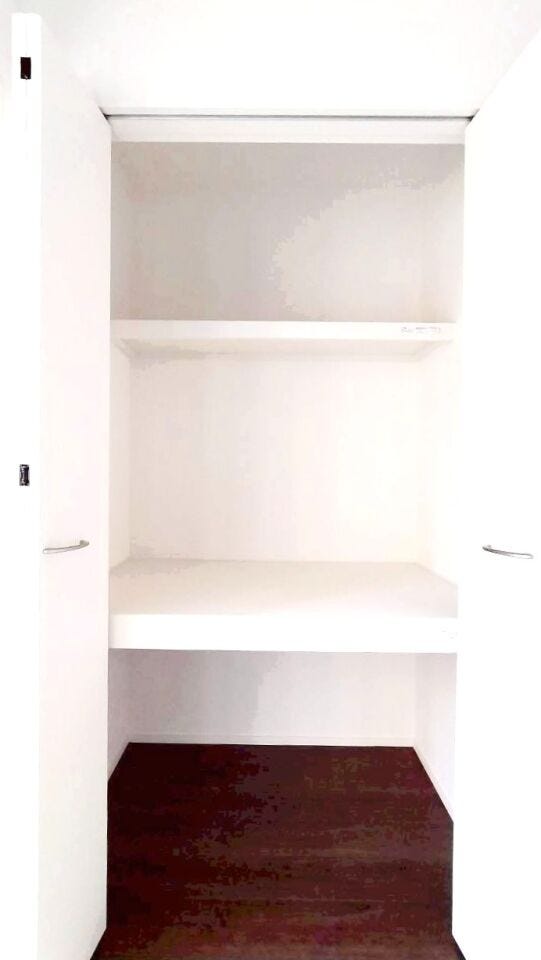 使い勝手の良い3段に分かれている収納スペースです