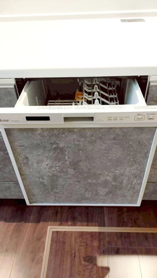 汚れたお皿も食器洗い乾燥機でラクチンです