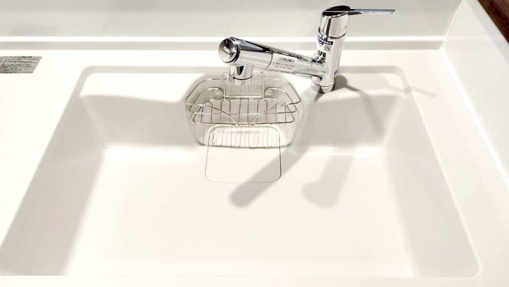 お手入れしやすいスッキリとしたキッチンシンクです