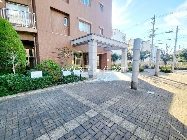 ★解放感のある入口で明るい印象を受けますね♪