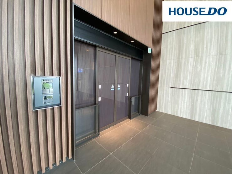 ダブルオートロック(エントランスホール前、1・2階エレベーターホール前・住戸前)♪鍵をかばんやポケットに入れたままで解錠可能なハンズフリーキー☆車椅子での行き来や荷物が多い時も安心☆