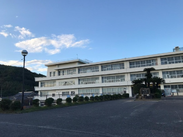 幡豆小学校