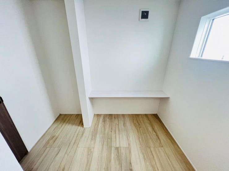 カウンター付きで家事をする場所として活用していただけます。