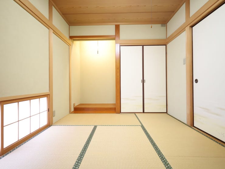 心落ち着く和室。客間や癒やしの空間としても活躍。