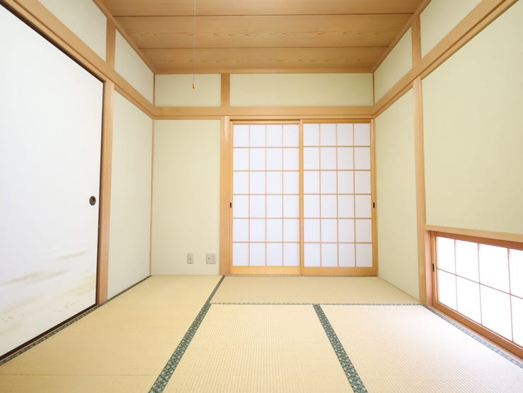 和室のお部屋は小さなお子様のお世話にも大活躍!ご家族でゆったりのんびりできる空間としても!