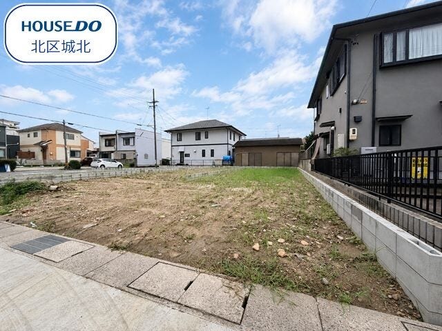 【外観】
●北区東味鋺エリア●
◇味鋺小学校:徒歩約15分
◇北中学校:徒歩約15分
◇ヤマナカ追進店:徒歩約11分
◇いそべ歯科クリニック:徒歩約6分
◇味鋺東公園:徒歩約2分