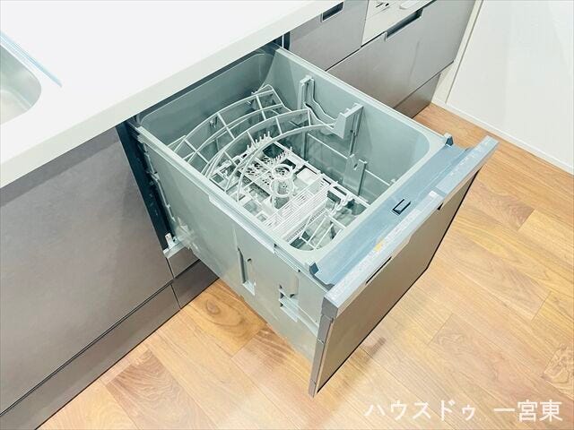 【食器洗浄乾燥機】