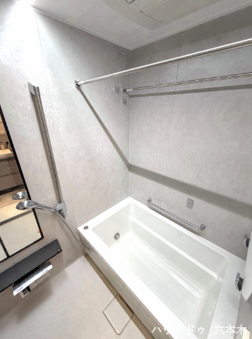 高級感あふれる癒しのバスルーム