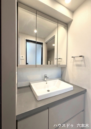 機能性と美しさを両立した上質洗面