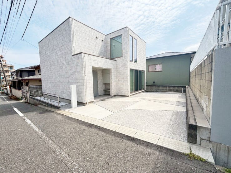 全館空調♪大空間吹抜♪スケルトン階段♪小倉北区緑ケ丘中古戸建て◎高気密高断熱住宅◎トヨタホーム施工