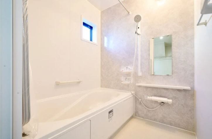 毎日の疲れを癒してくれる浴室乾燥機付きです。