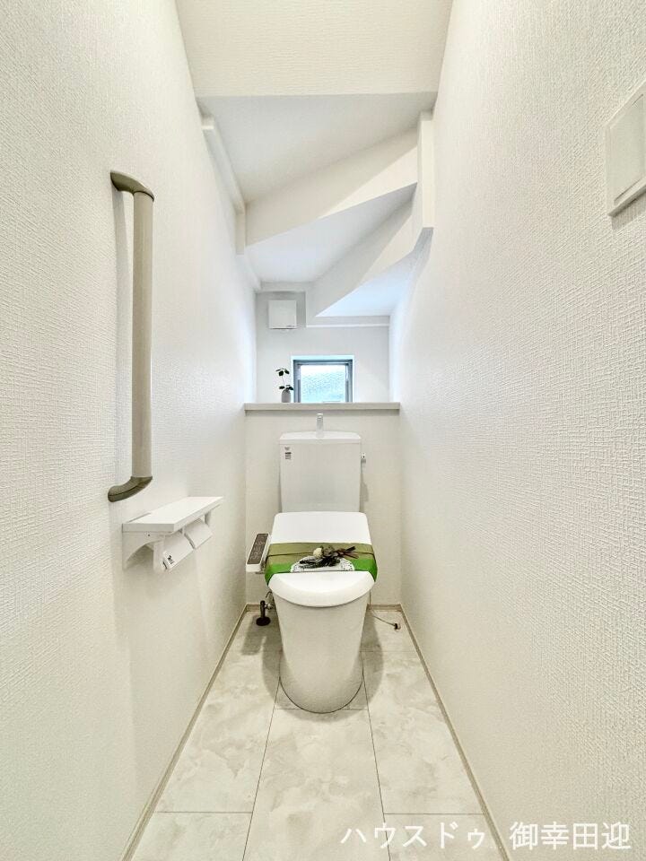 ■一人になれる安らぎの場所■清潔さと静けさを両立した空間。心落ち着くひとときを過ごせる、プライベートなレストルームです。