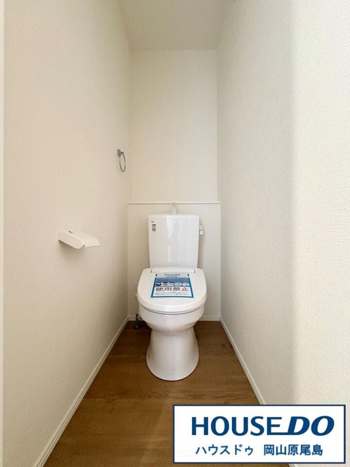 朝の忙しい時間にも活躍してくれそうな、トイレは1階と2階に配置しています♪