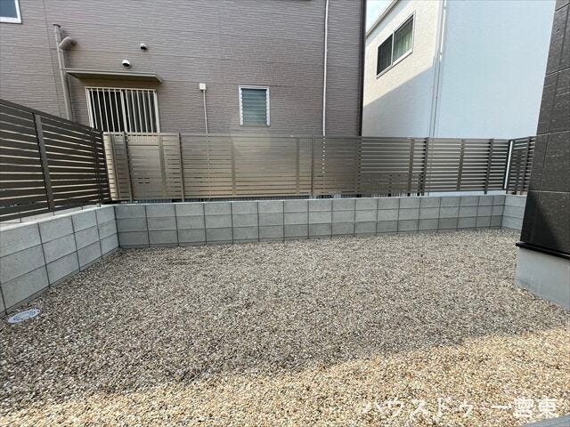 ●庭●遊具を置いたり、砂遊びをしたり、お子様と一緒に楽しめるお庭になりそうですね。