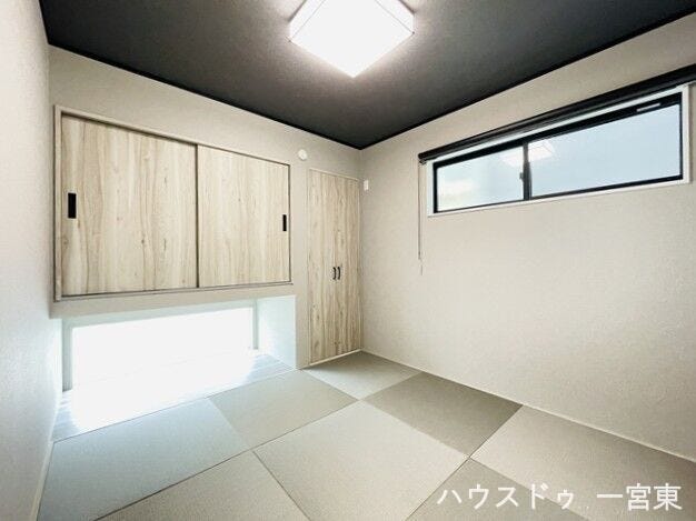 ●5.5帖和室●畳の目の向きを交互に配置することで、きれいな市松模様に見えるのでオシャレですね。