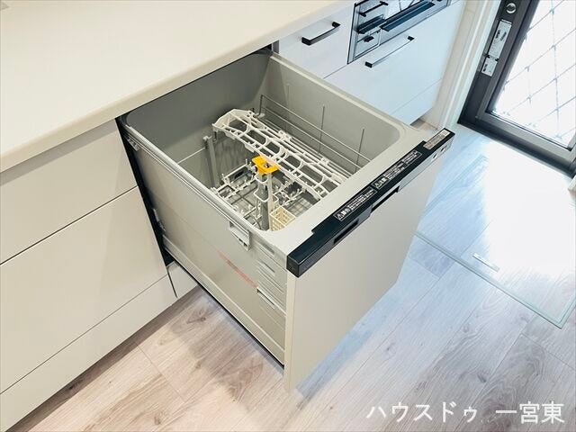 【食器洗浄乾燥機】