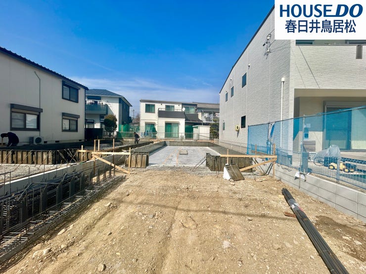 【外観】
◇3月24日撮影 外観写真◇
周辺施設が徒歩圏内に充実♪閑静な住宅街「気噴町北1丁目」に新築戸建が登場です♪設計・建設住宅性能評価書取得♪12.5帖!広々主寝室♪家族との会話が増えるリビング階段♪