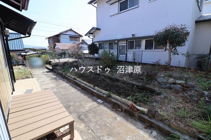 畑もある広々お庭