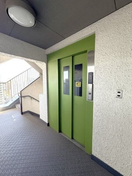 エレベータは1基あります。