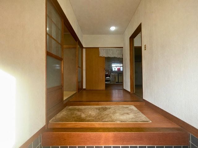 母屋※AIによる物消し加工をしています