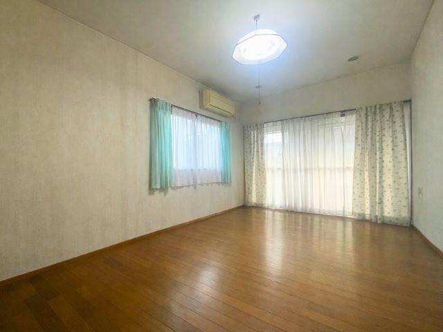 母屋※AIによる物消し加工をしています