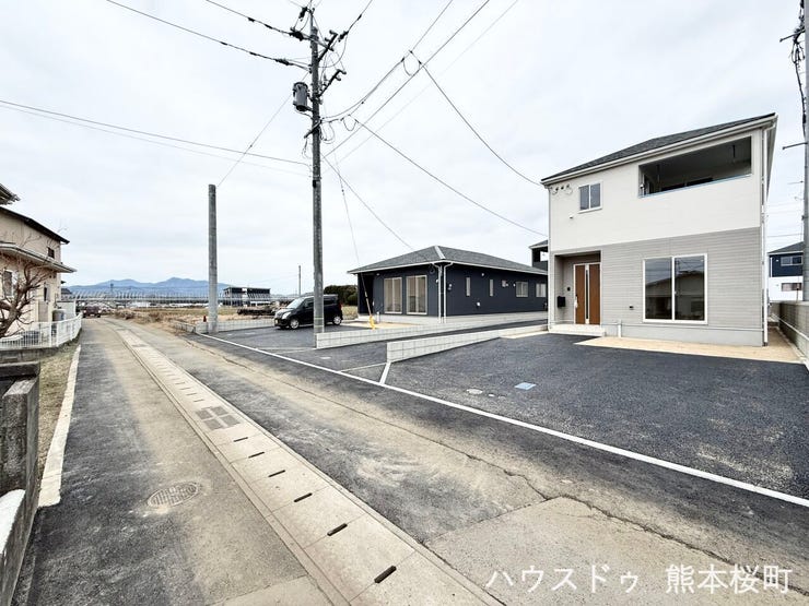 ■□■理想を叶える、新しい暮らしの舞台■□■高いデザイン性と機能性を兼ね備えた住まい。ここで、家族の新しい物語が始まります。