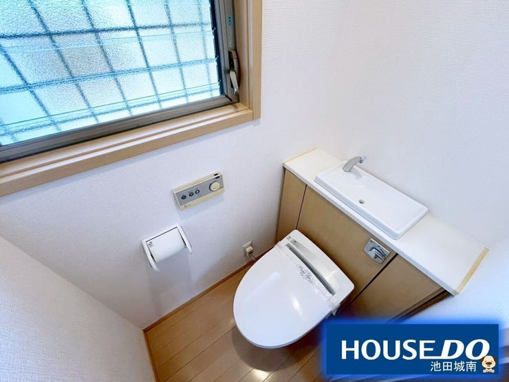 清潔感たっぷりのトイレですね♪♪