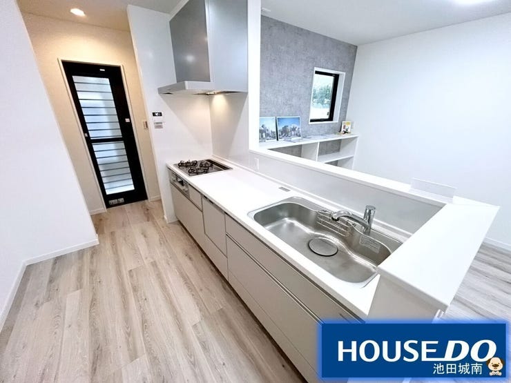 キッチンに扉は解放感ありますね♪♪