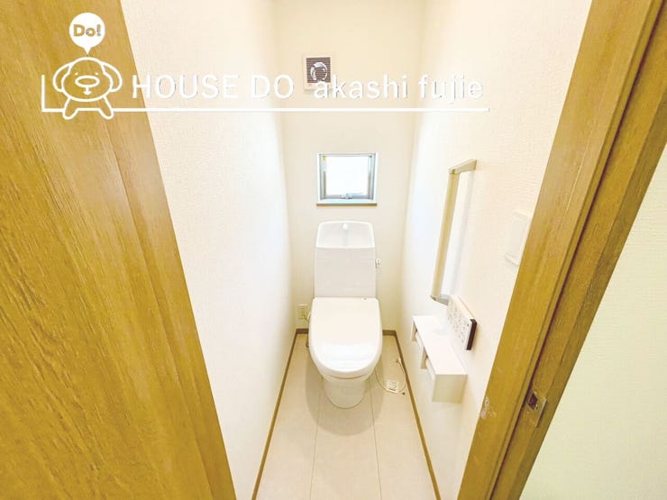 トイレはウォシュレット機能付き