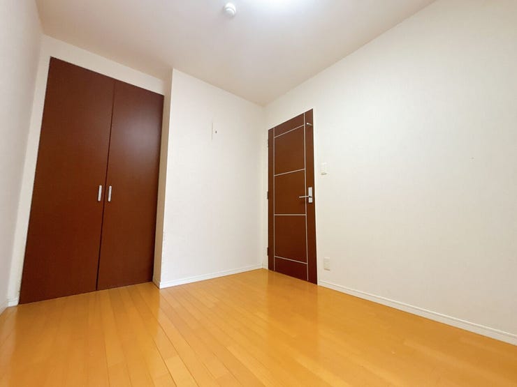 広い居室なので主寝室としてもピッタリです◎