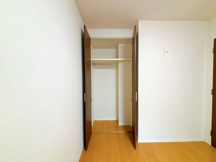 天井高サイズのクローゼットなのでお洋服がたくさん収納できます!