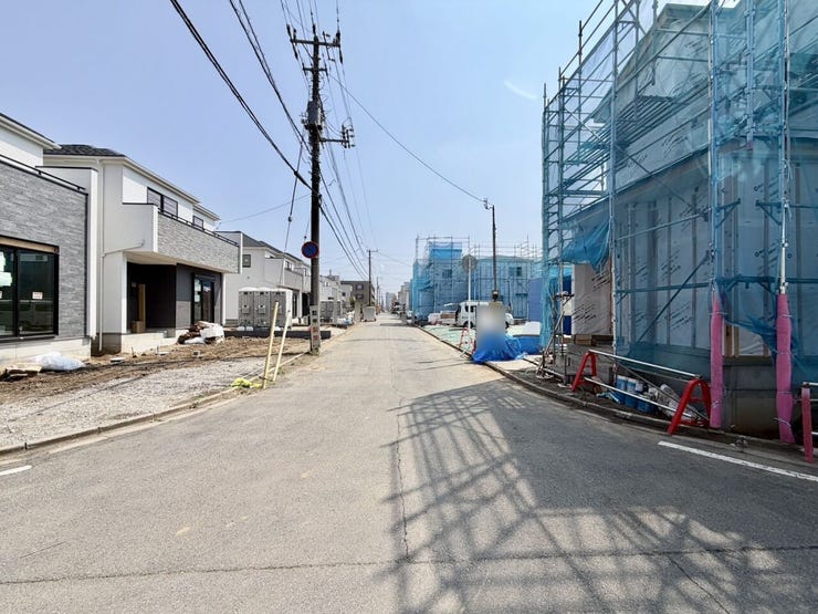 少し歩きますが、南流山駅も利用可能な立地!周辺にはスーパー等々生活便利な施設がそろっています!