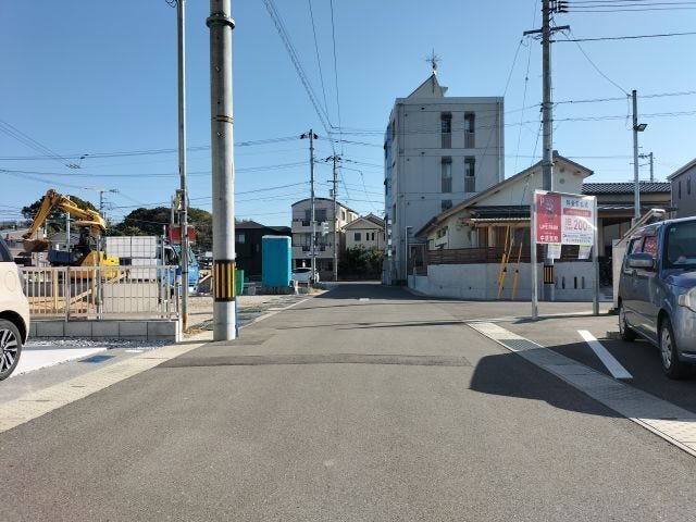 南側道路 西から東方向