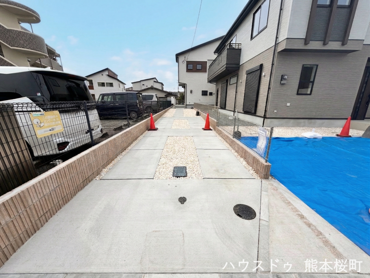 ■車と趣味の幅が広がる場所■単なる駐車スペースではない、洗車やタイヤ交換、DIYにも使える多目的な屋外スペースです。