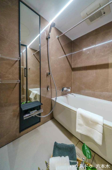 浴室乾燥機付きで快適なバスタイム